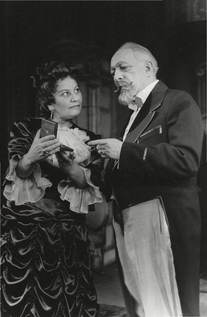 A hozománynélküli lány